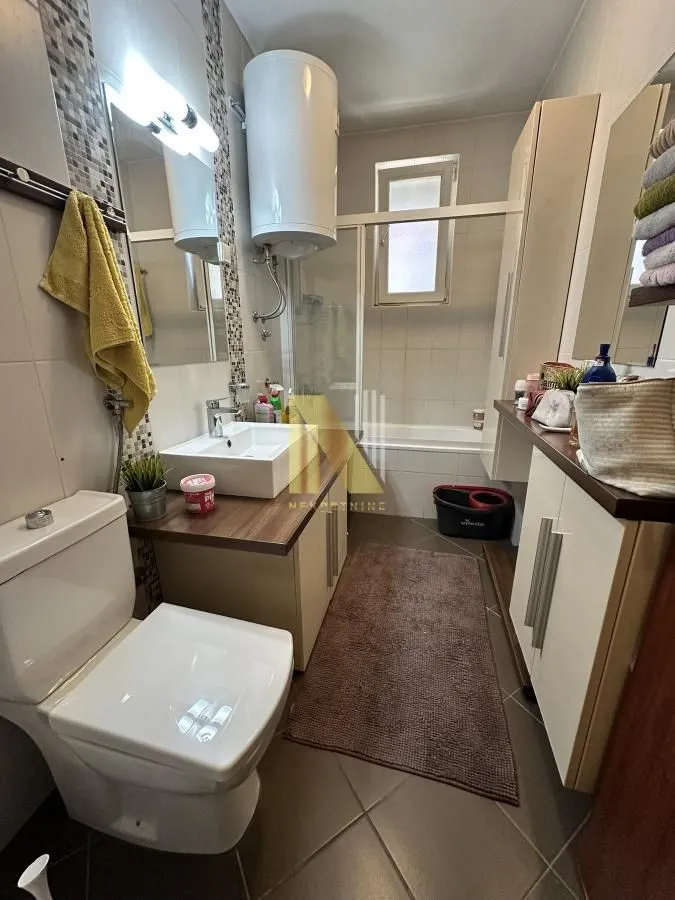 Prodaja, trosoban stan, 67m², Grbavica, Novi Sad Sve Podlokacije