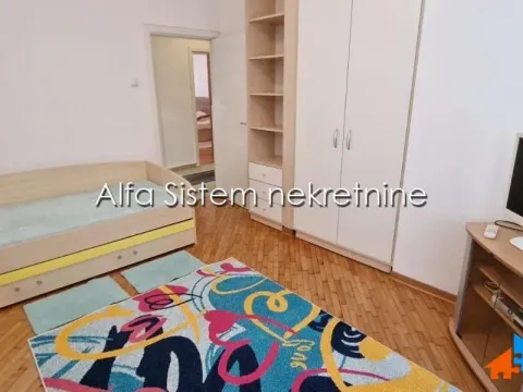 Rent, apartment, 65m², Južni Bulevar, Vračar Sve Podlokacije - image 5