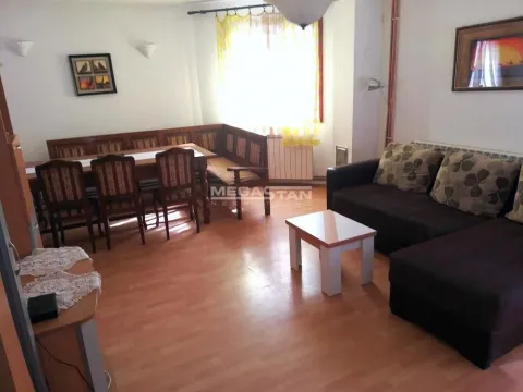 Stan in Zemun Centar