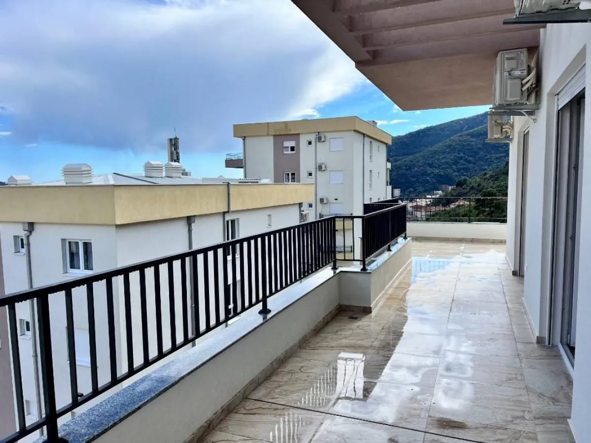 Prodaja, trosoban stan, 91m², Budva, Crna Gora
