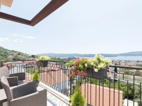 Prodaja, jednosoban stan, 60m², Centar, Tivat - image 12