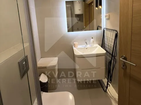 Rent, two bedroom apartment, 53m², City Kvart, Podgorica - image 8