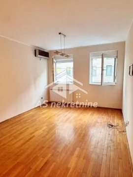 Izdavanje, trosoban stan, 67m², Lekino Brdo, Voždovac Sve Podlokacije - image 2