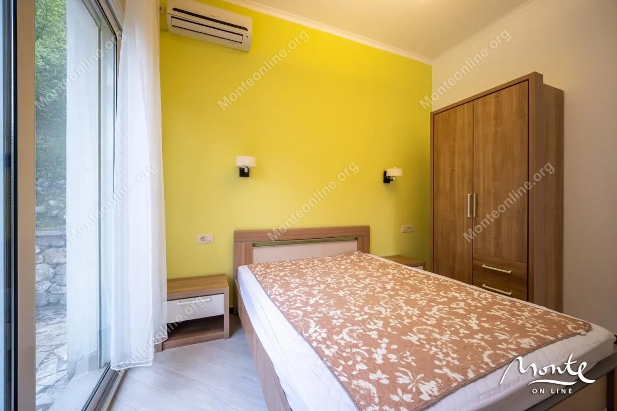 Sale, house, 103m², Risan, Kotor