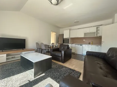 Rent, house, 65m², Dalmatinska ulica, Podgorica - image 2