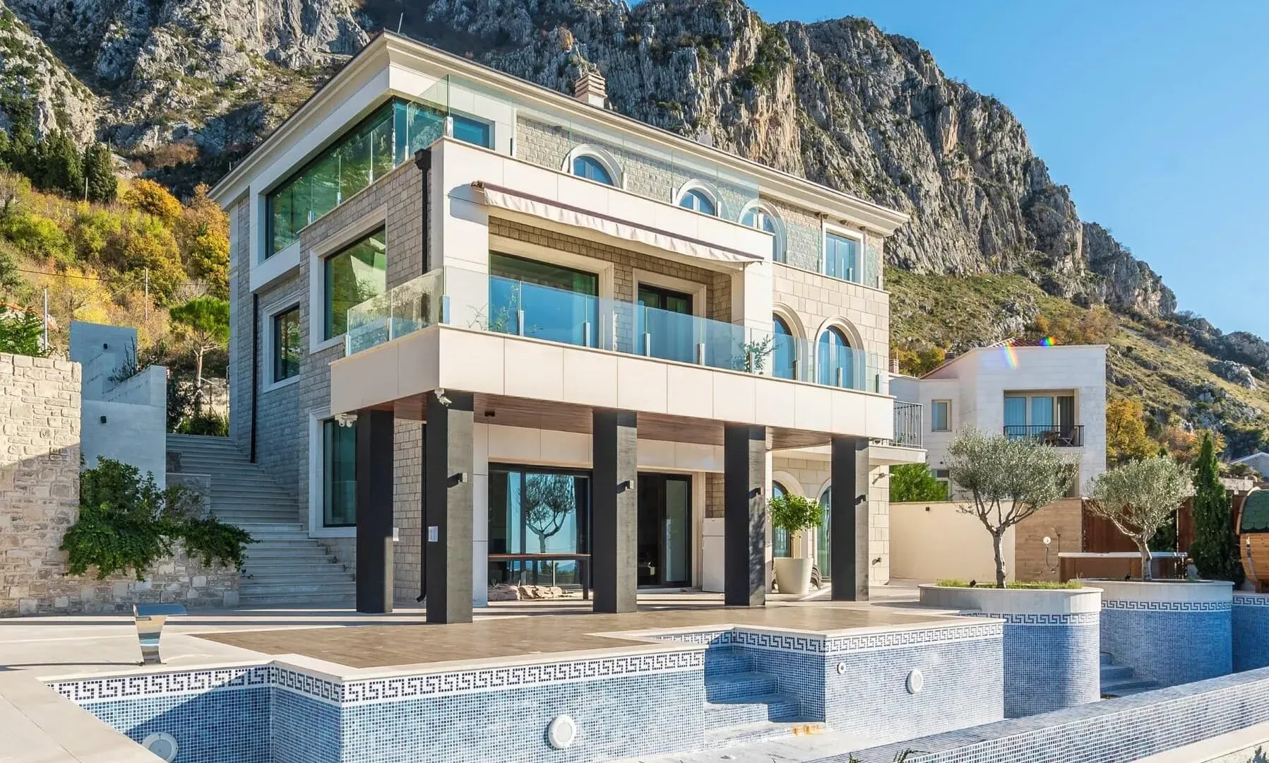 Sale, house, 496m², Blizikuće, Budva