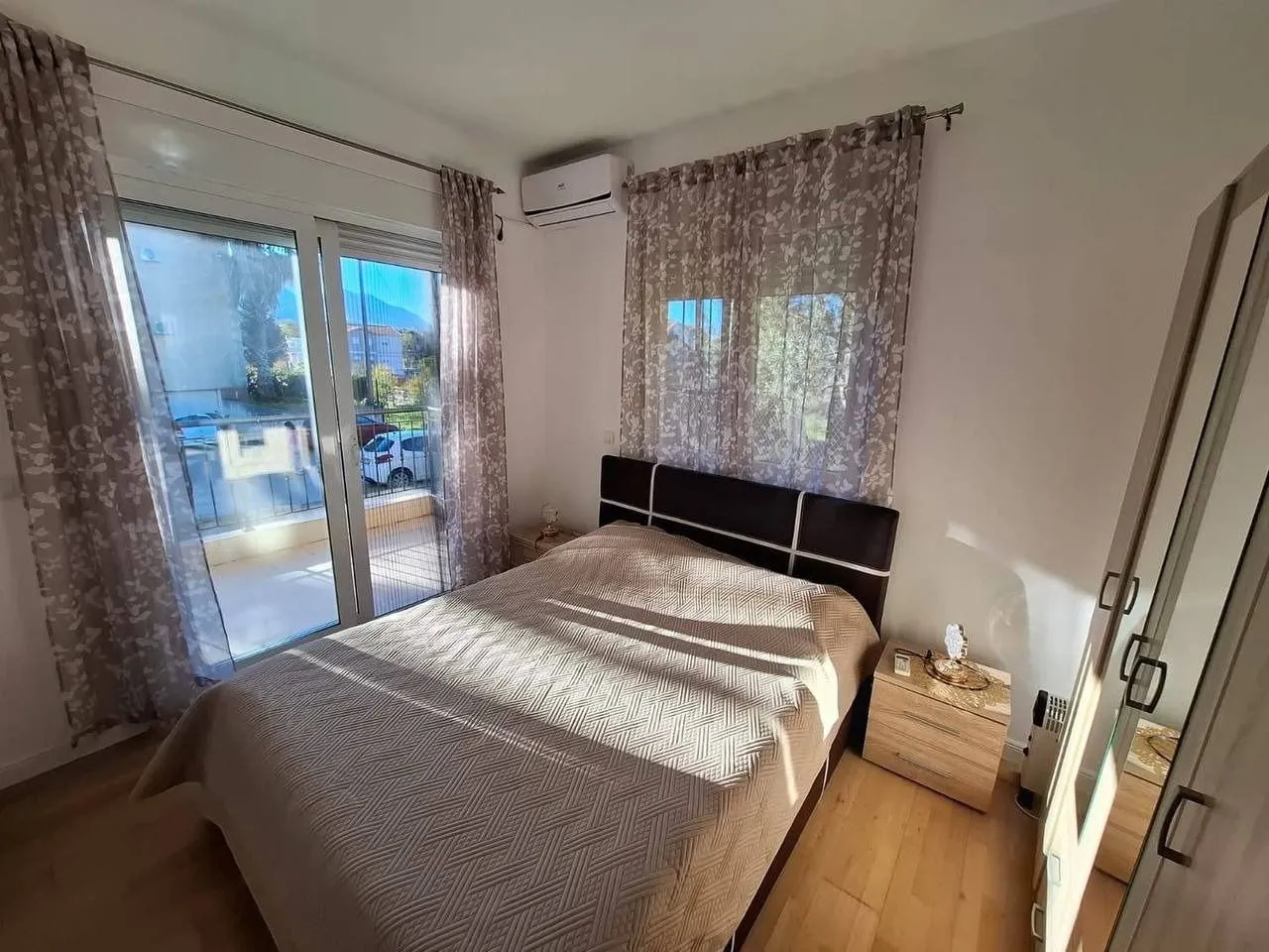Rent, two bedroom apartment, 70m², Dumidran, Tivat