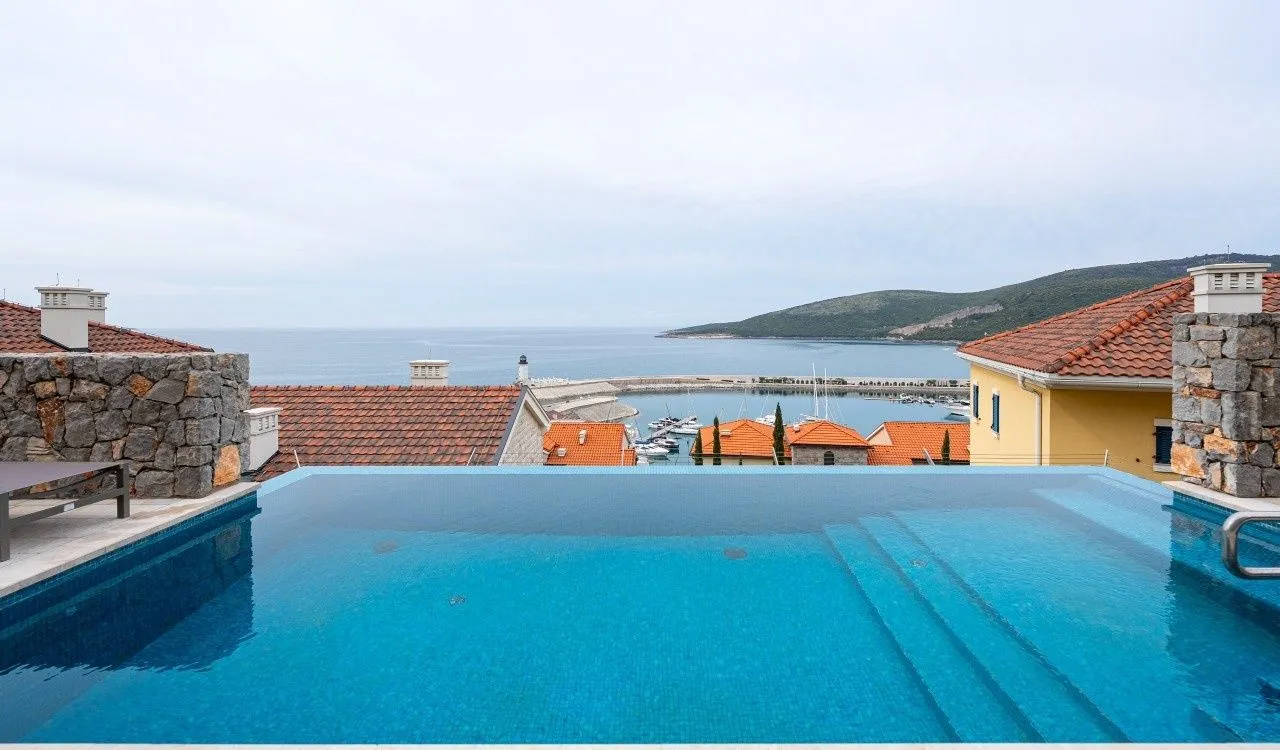 Prodaja, dvosoban stan, 114m², Luštica Bay, Tivat