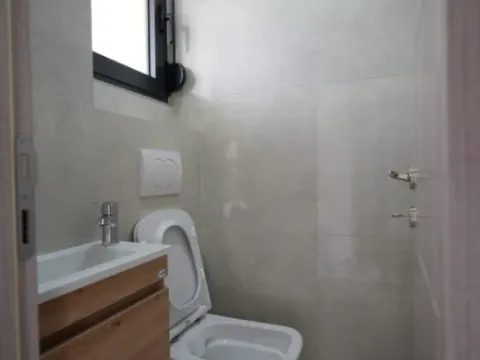 Izdavanje, poslovni prostor, 95m², Podgorica, Crna Gora - image 13