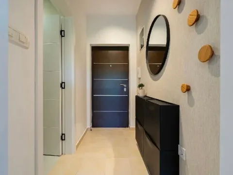 Izdavanje, garsonjera, 30m², Radovići, Tivat - image 9