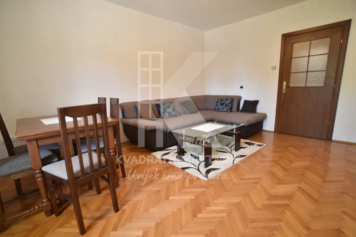 Sale, house, 250m², Zelenika, Podgorica