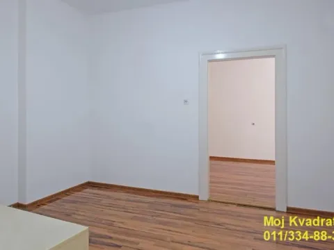 Sale, two bedroom apartment, 69m², Južni Bulevar, Vračar Sve Podlokacije - image 4