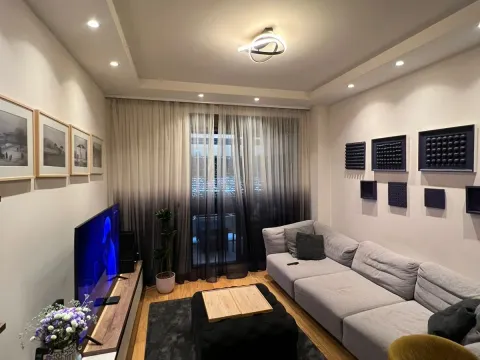 Prodaja, jednosoban stan, 66m², Kod Capital Plaze, Podgorica - image 1