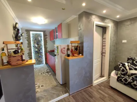 Prodaja, kuća, 313m², Peščara, Subotica - image 22