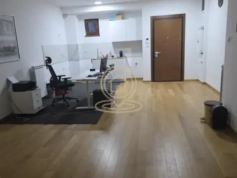 Poslovni prostor in Južni Bulevar