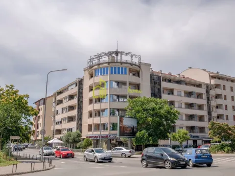 Rent, two bedroom apartment, 70m², Momišići, Podgorica - image 15