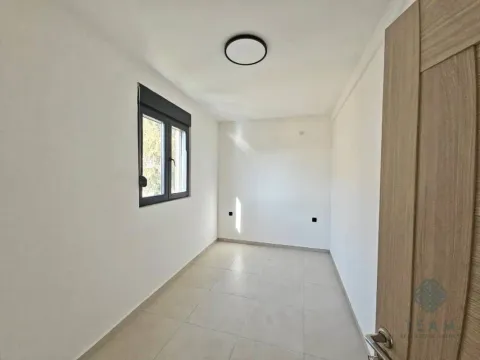 Prodaja, jednosoban stan, 47m², Đenovići, Herceg Novi - image 4