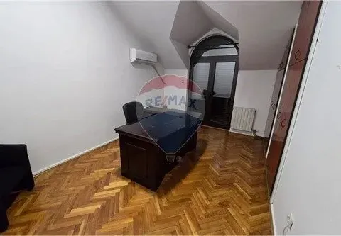 Izdavanje, kuća, 280m², Gorica C, Podgorica - image 21