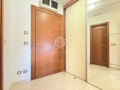 Izdavanje, jednosoban stan, 40m², Preko Morače, Podgorica - image 4