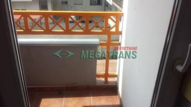 Izdavanje, dvosoban stan, 50m², Bulevar Oslobodjenja, Novi Sad Sve Podlokacije