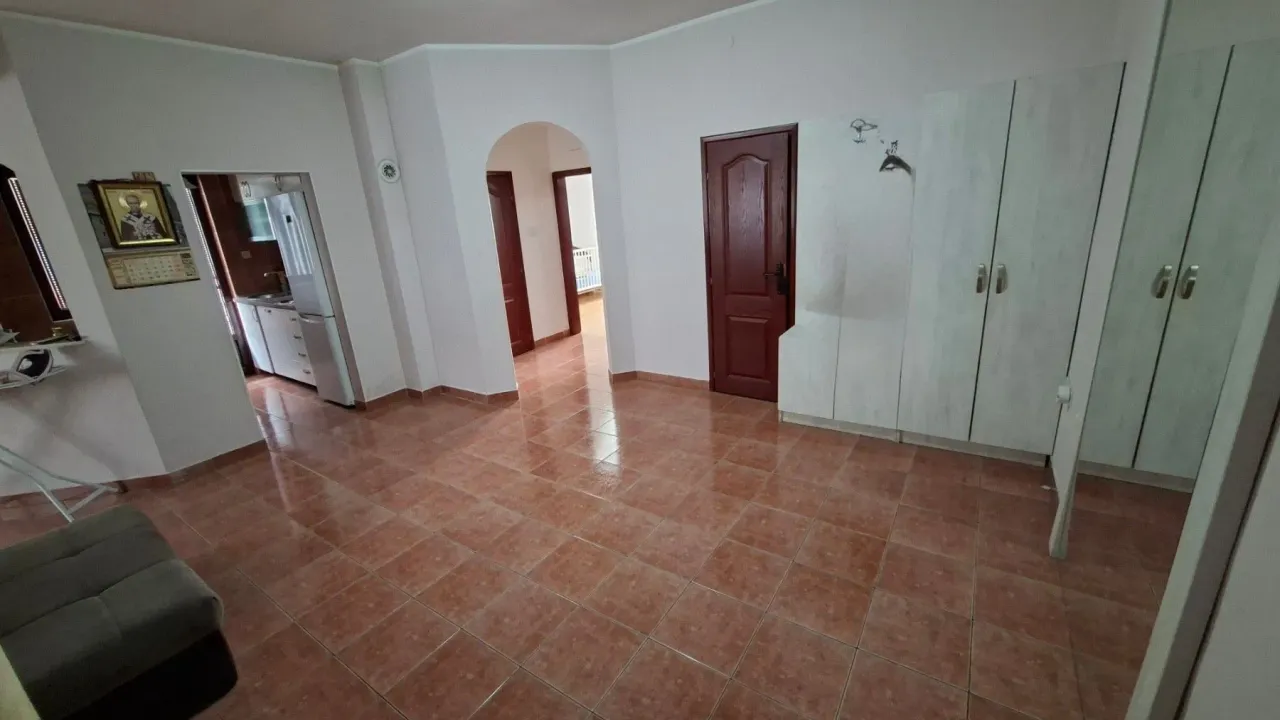 Rent, office space, 90m², Pobrežje, Podgorica