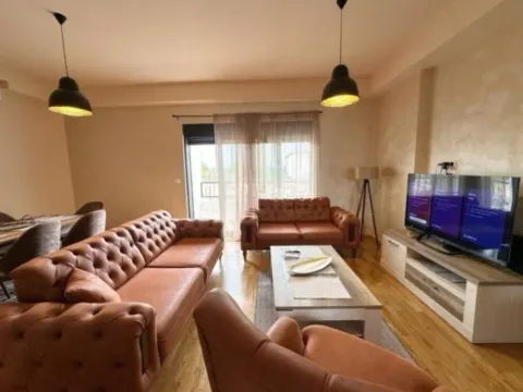 Izdavanje, dvosoban stan, 76m², Dalmatinska ulica, Podgorica - image 13