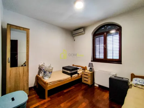 Prodaja, kuća, 340m², Tološi, Podgorica - image 3