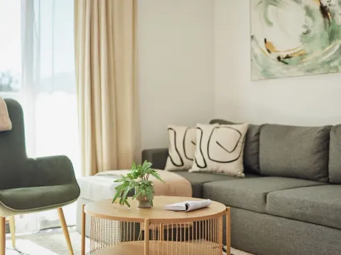 Izdavanje, dvosoban stan, 70m², Tivat, Crna Gora - image 3