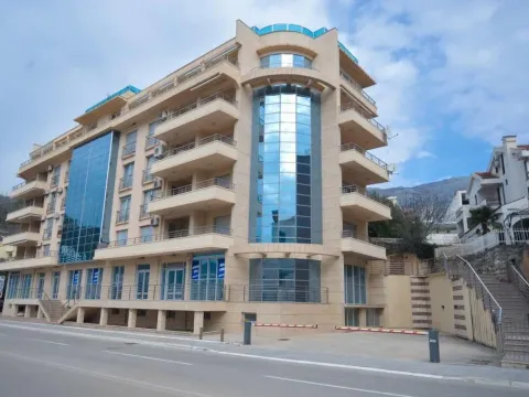 Sale, two bedroom apartment, 83m², Bečići, Budva - image 6