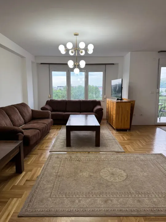 Rent, three bedroom apartment, 92m², 1 maj, Podgorica