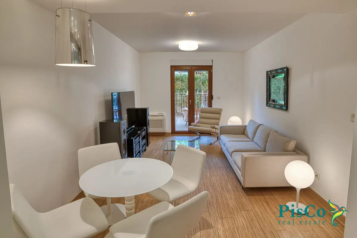 Prodaja, dvosoban stan, 90m², Gorica C, Podgorica