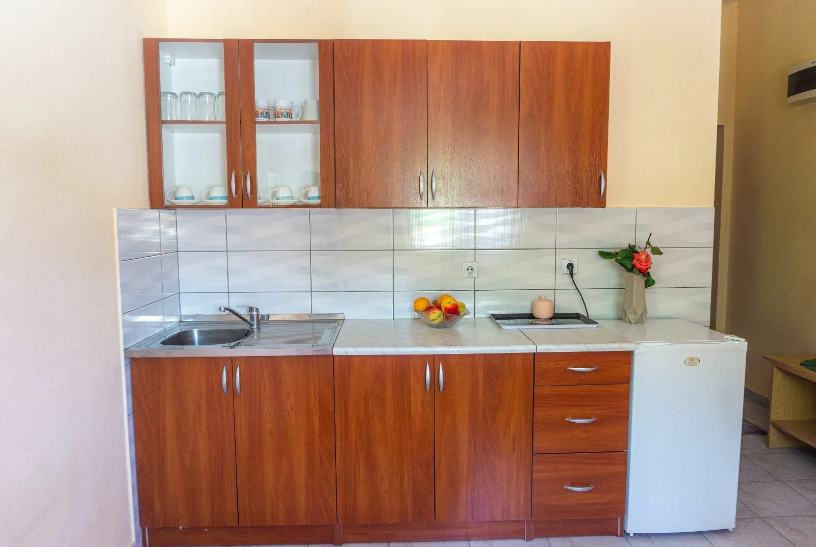 Prodaja, kuća, 700m², Lastva Grbaljska, Kotor