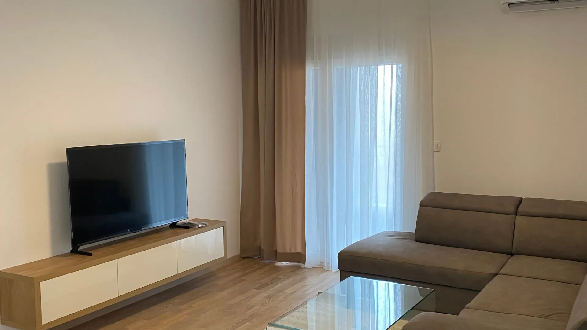 Prodaja, dvosoban stan, 67m², Malo Brdo, Podgorica