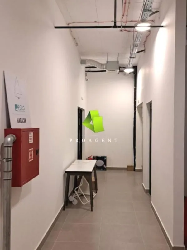 Rent, office space, 450m², Medijana, Niš