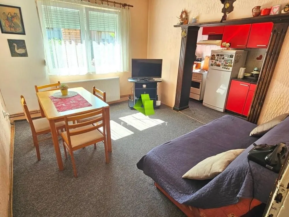 Sale, three bedroom apartment, 79m², Medijana, Niš