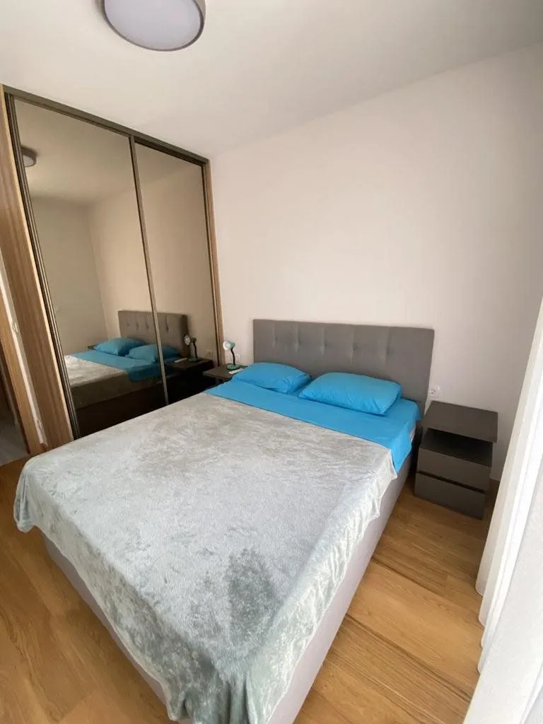 Izdavanje, jednosoban stan, 50m², City Kvart, Podgorica