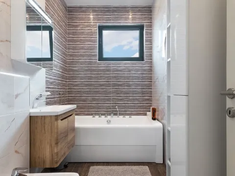 Prodaja, dvosoban stan, 81m², Bečići, Budva - image 13