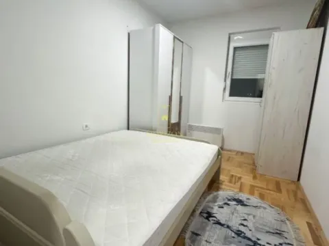 Izdavanje, dvosoban stan, 56m², Stari Aerodrom, Podgorica - image 8