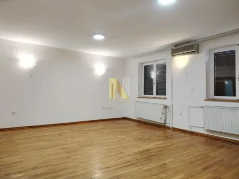 Izdavanje, kuća, 80m², Centar, Novi Sad - image 3