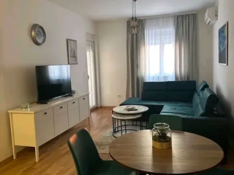 Rent, one bedroom apartment, 46m², Stari Aerodrom, Podgorica - image 5