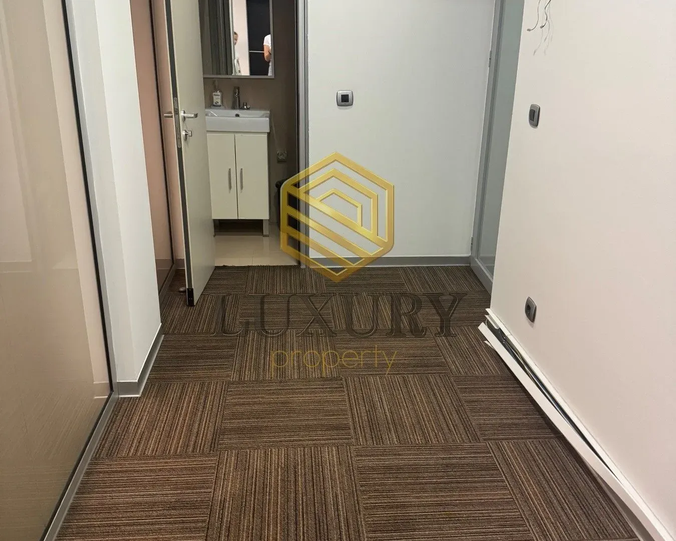 Sale, office space, 80m², Preko Morače, Podgorica