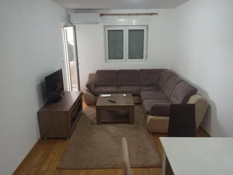 Izdavanje, jednosoban stan, 48m², Zagorič, Podgorica - image 5