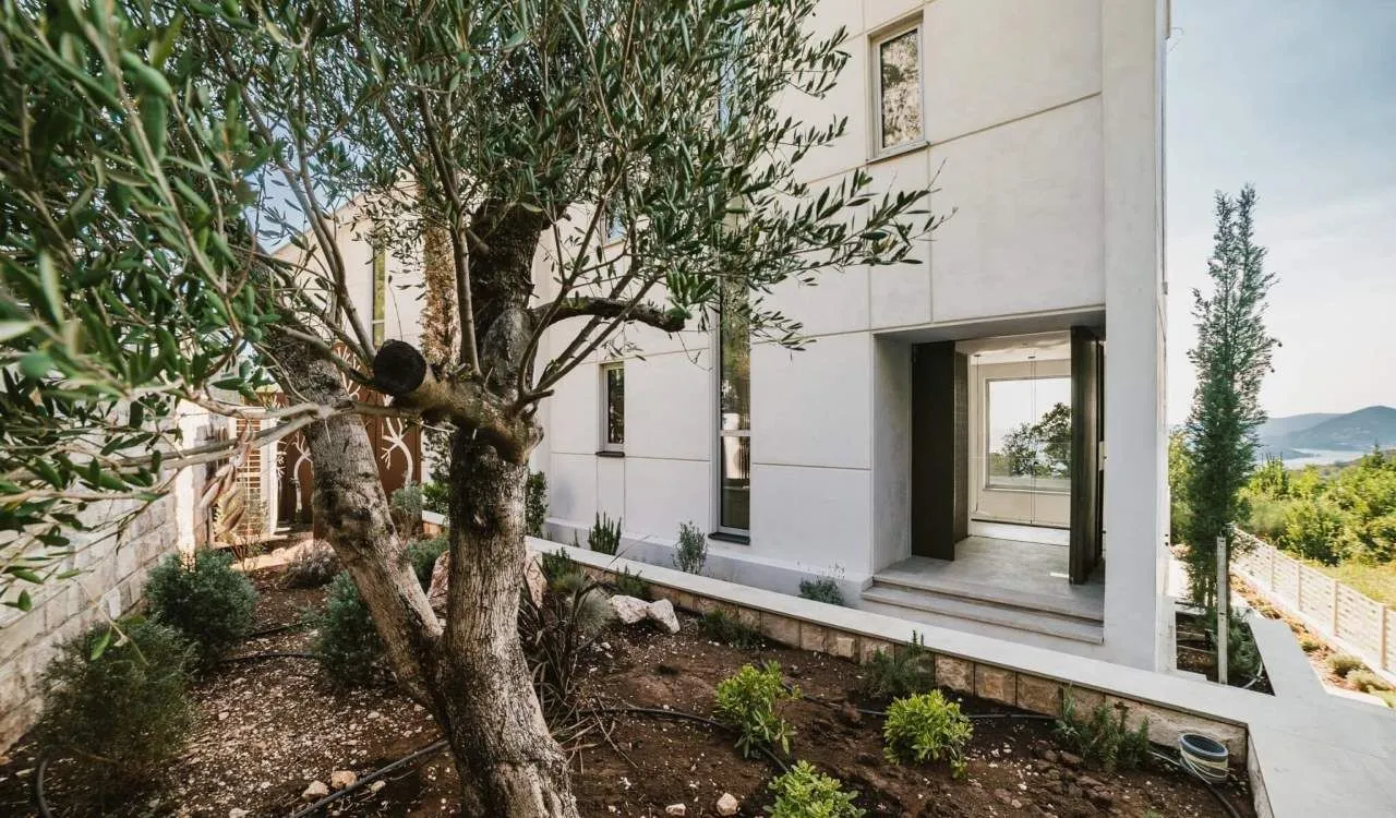 Prodaja, kuća, 231m², Blizikuće, Budva