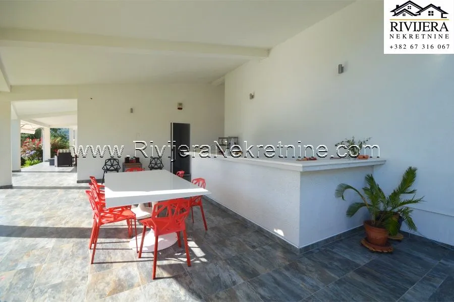 Prodaja, kuća, 252m², Kavač, Kotor