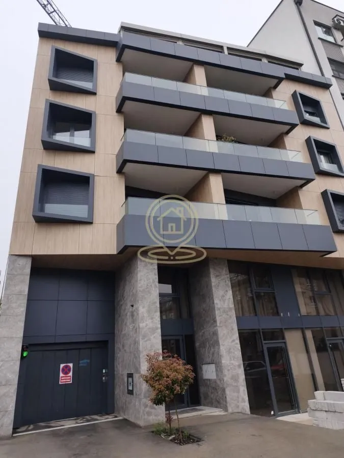 Rent, three bedroom apartment, 65m², Južni Bulevar, Vračar Sve Podlokacije