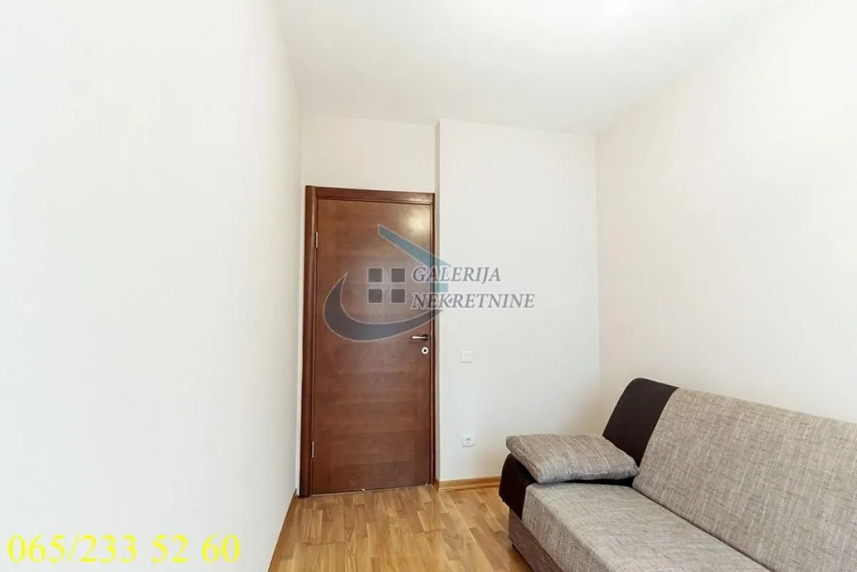 Sale, two bedroom apartment, 74m², Vračar Hram, Vračar Sve Podlokacije