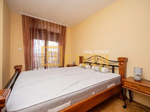 Izdavanje, jednosoban stan, 50m², Stari Aerodrom, Podgorica - image 11