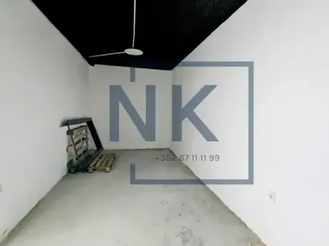 Izdavanje, poslovni prostor, 115m², Stari Aerodrom, Podgorica - image 10