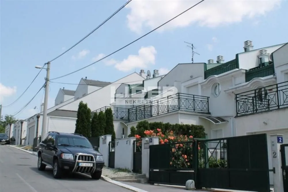Sale, house, 215m², Savski Venac, Beograd