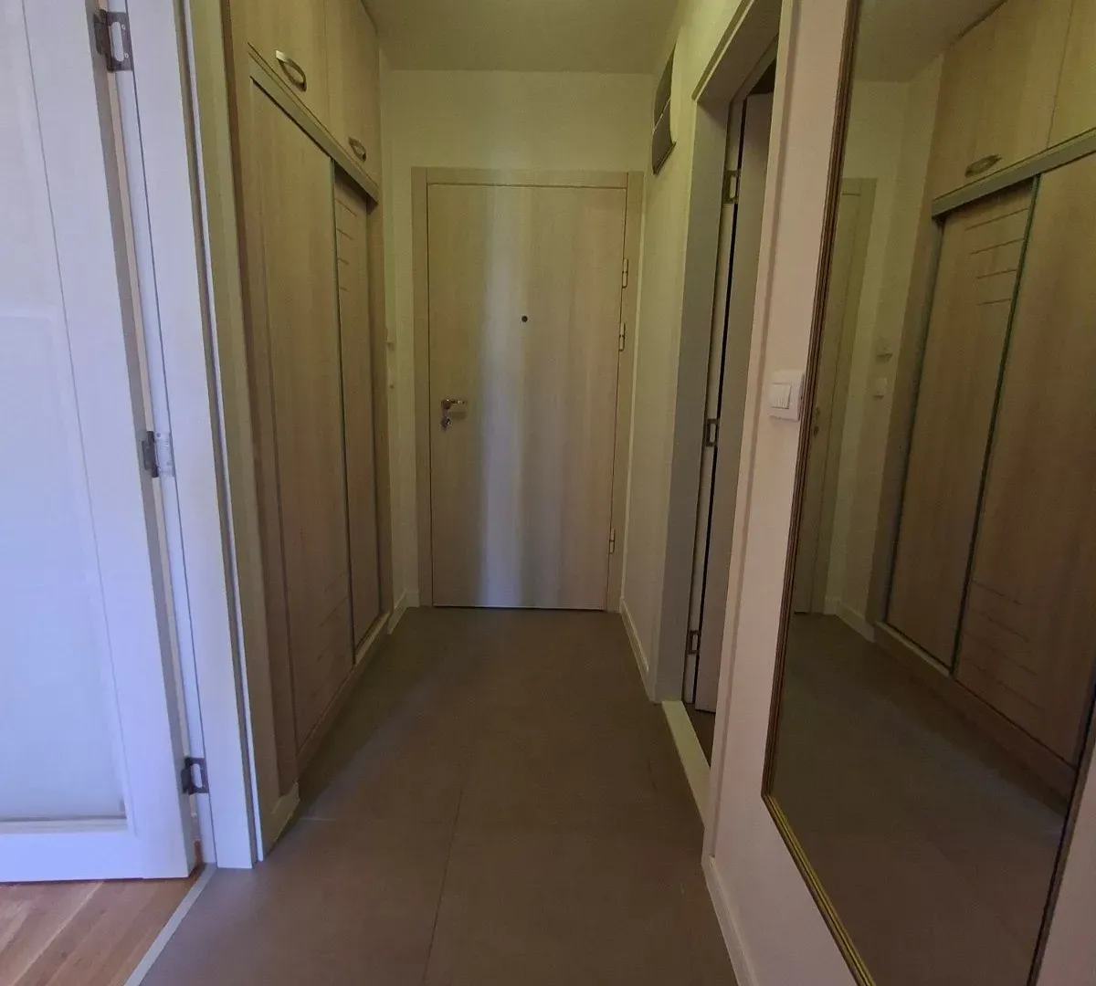 Rent, one bedroom apartment, 40m², Pobrežje, Podgorica